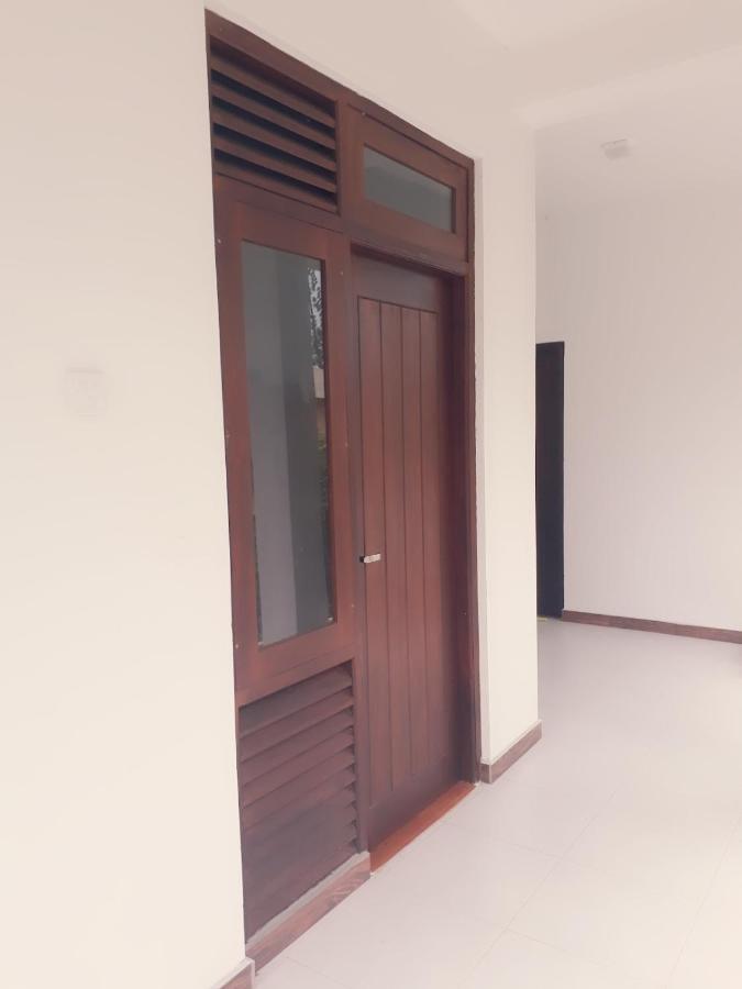 Himawari Beach Villa Matara Exteriör bild